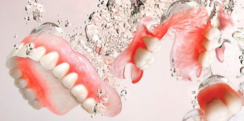 cleaning dentures elderly