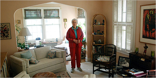 elderly living alone warning signs
